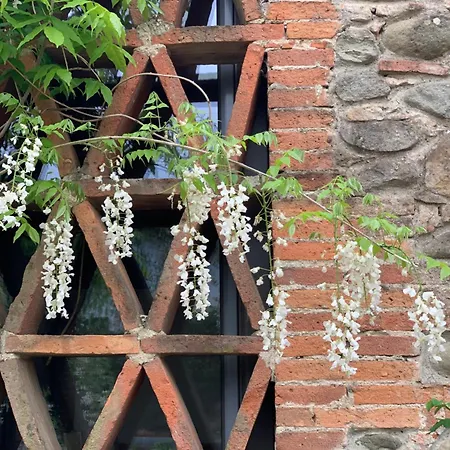 Bed & Breakfast Casale La Gora - Di Charme